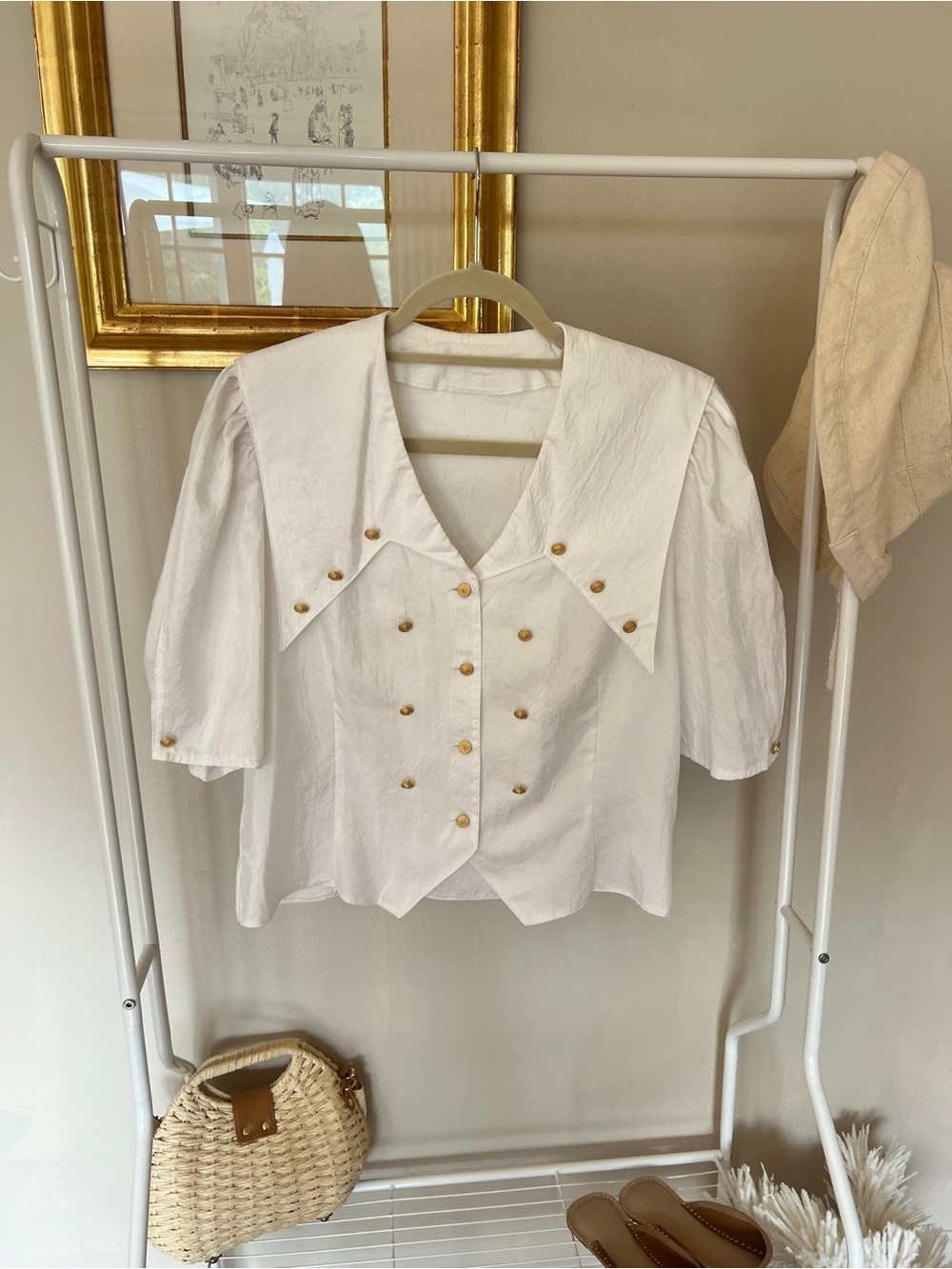 Chic White Puff Sleeve Button-Front Blouse with Pointed Collar